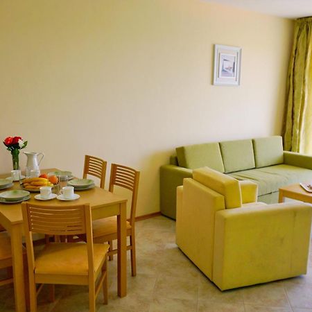 Морски Апартаменти Джулай Морнинг - July Morning Sea View Apartments Kavarna Pokoj fotografie