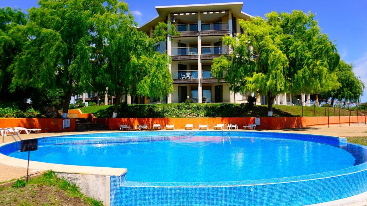 Морски Апартаменти Джулай Морнинг - July Morning Sea View Apartments Kavarna Exteriér fotografie