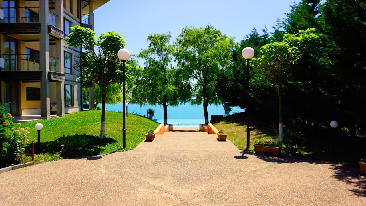 Морски Апартаменти Джулай Морнинг - July Morning Sea View Apartments Kavarna Exteriér fotografie
