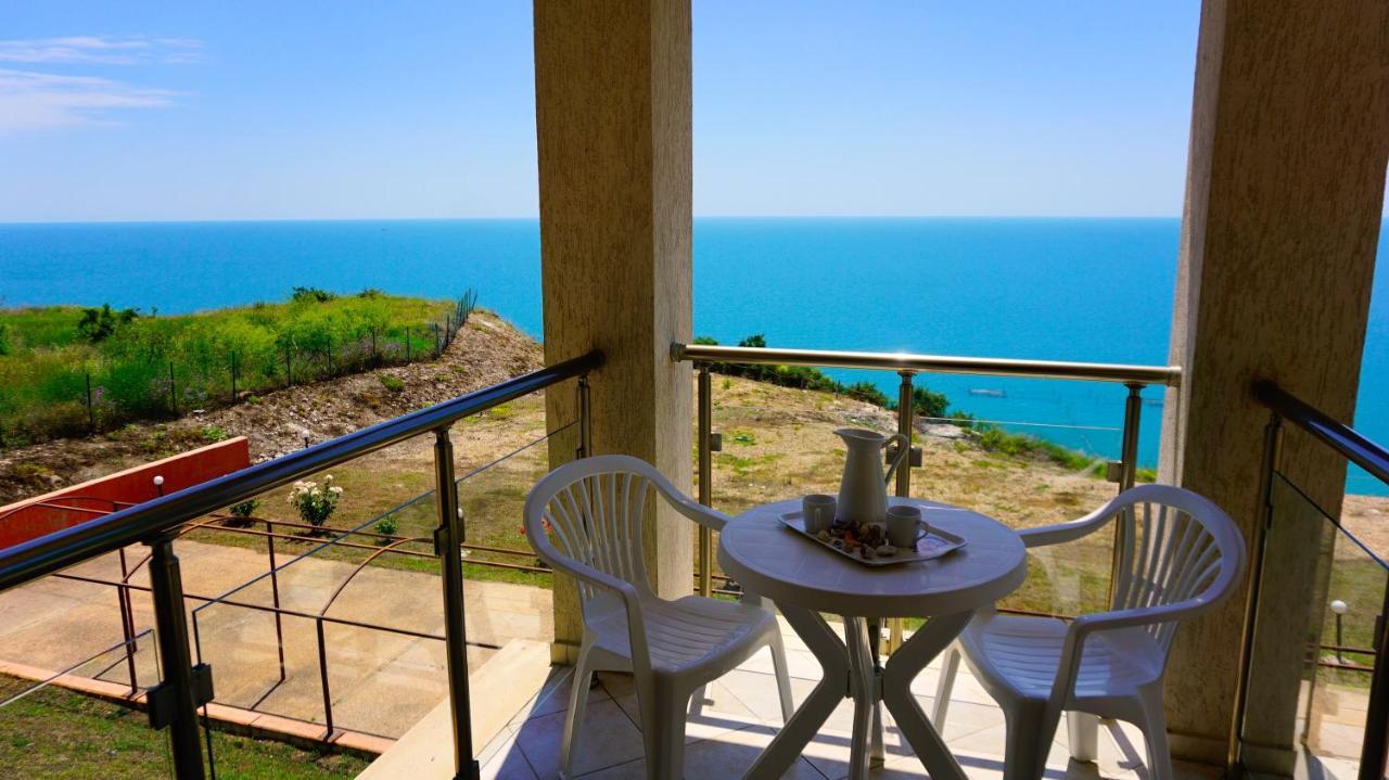 Морски Апартаменти Джулай Морнинг - July Morning Sea View Apartments Kavarna Exteriér fotografie