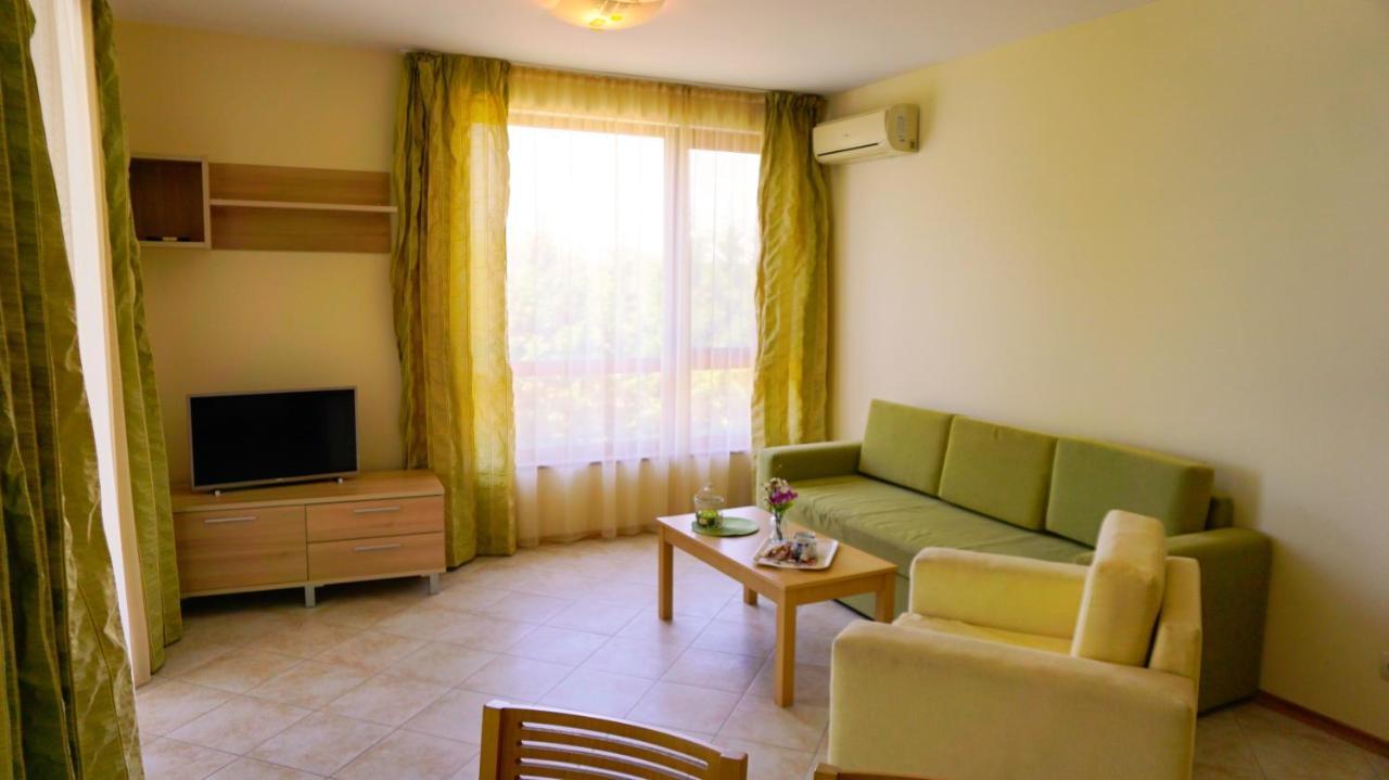 Морски Апартаменти Джулай Морнинг - July Morning Sea View Apartments Kavarna Exteriér fotografie