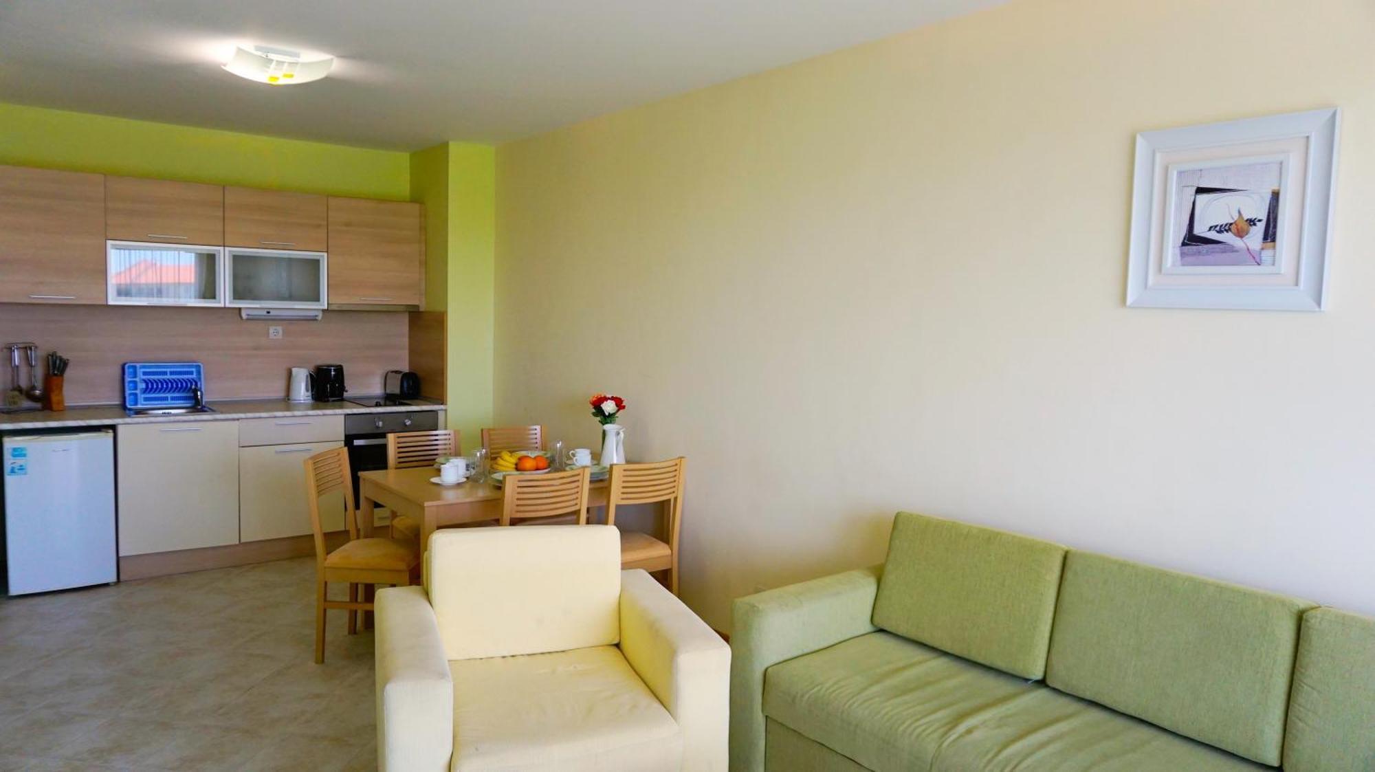 Морски Апартаменти Джулай Морнинг - July Morning Sea View Apartments Kavarna Pokoj fotografie
