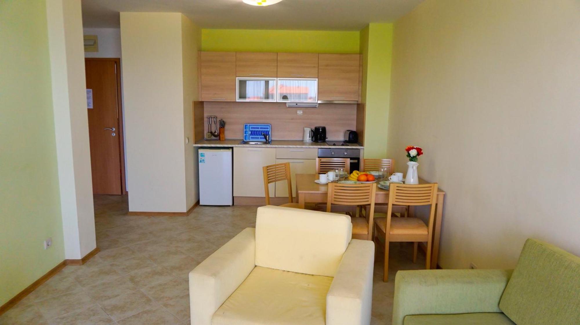 Морски Апартаменти Джулай Морнинг - July Morning Sea View Apartments Kavarna Pokoj fotografie